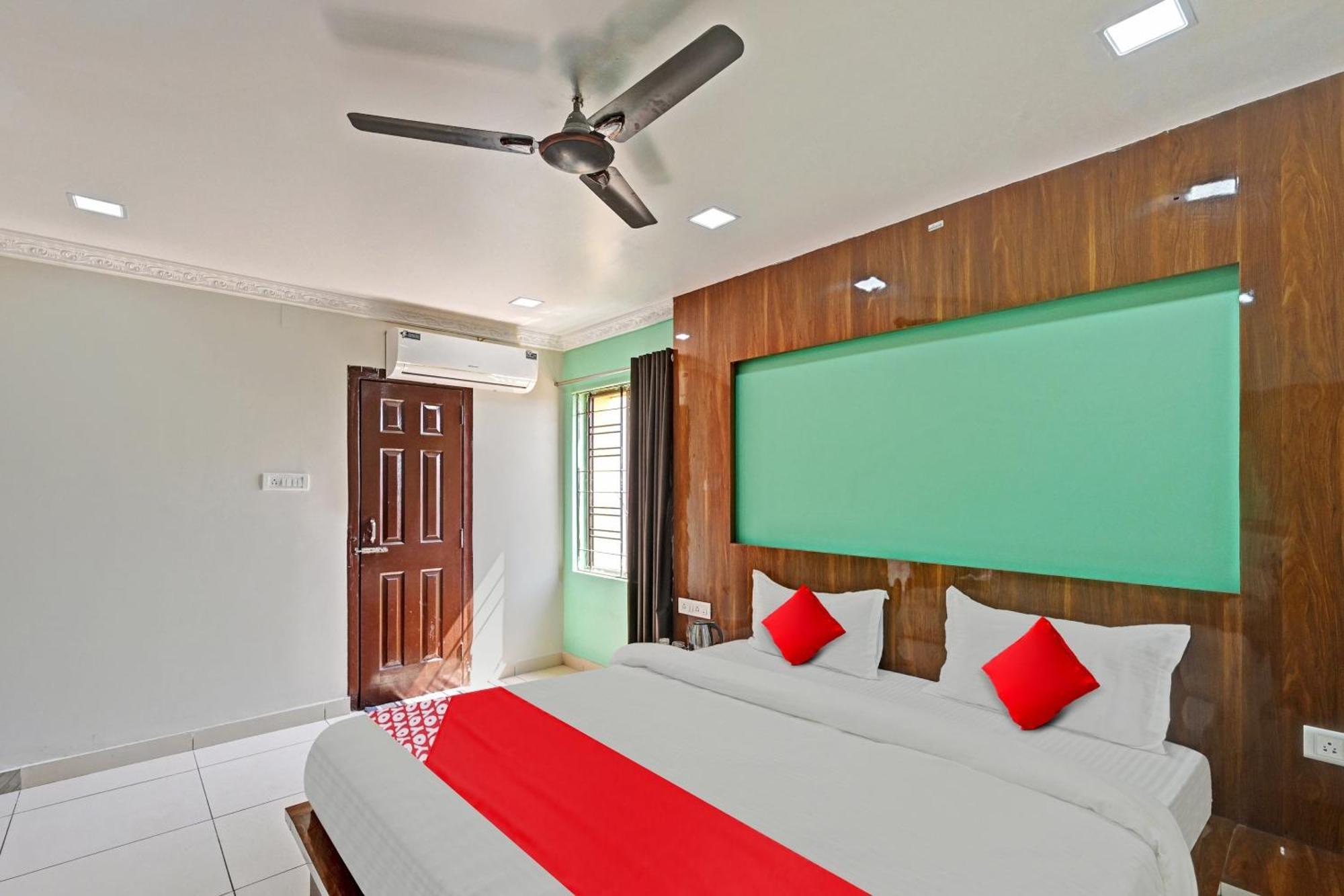 Hotel O Hi5 Days Inn Premium บูบันเนสชวาร์ ห้อง รูปภาพ